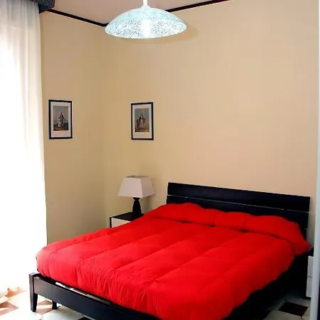 Via Cosimo De Giorgi Bed and breakfast